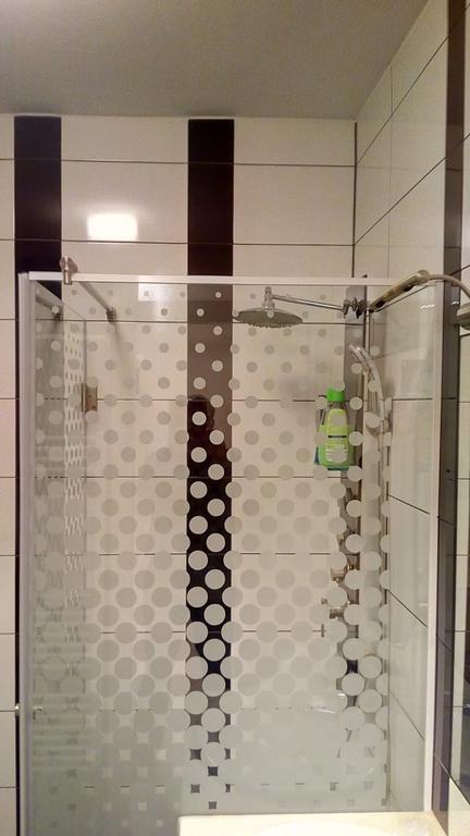 Apartment Viktor,Parking Осиек Екстериор снимка